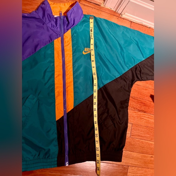 Nike Windbreaker Vintage Style - Picture 4 of 5